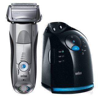 Braun 7-7899cc WD man razor  Acasă