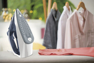 Tefal FV2837E0 Express Steam dark blue-white steam iron Acasă