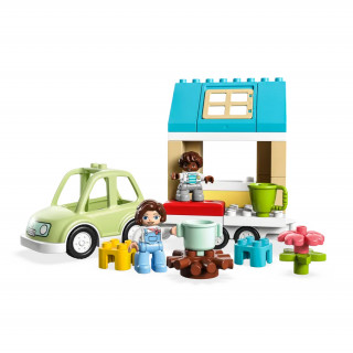 LEGO DUPLO: Casă de familie pe roți (10986) Jucărie