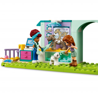 LEGO Friends: Clinica veterinara pentru animale de ferma (42632) Jucărie