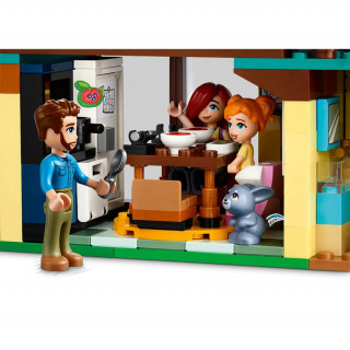 LEGO Friends: Casele familiale ale lui Olly si Paisley (42620) Jucărie